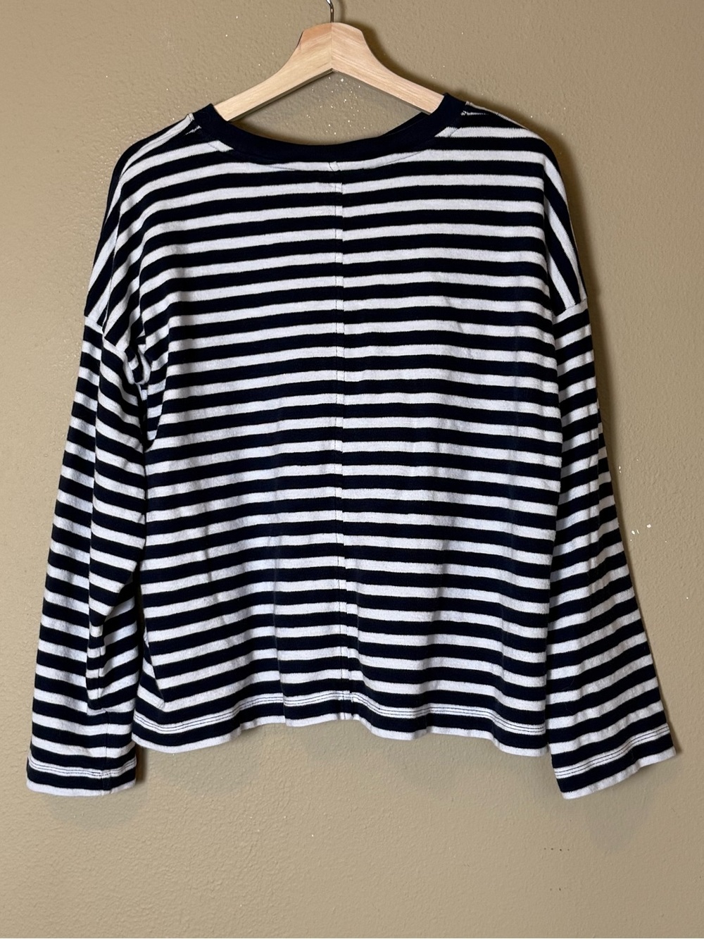 Madewell Striped Long-Sleeve Boatneck Bell Sleeve Top Navy White - Picture 4 of 6